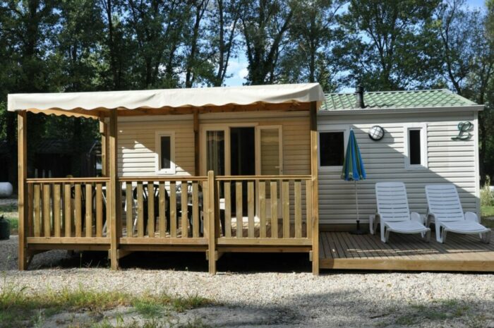 Stacaravan Louisiane 3 slaapkamers voor 6 personen te huur op Camping les 3 Lacs du Soleil in Trept, Isère